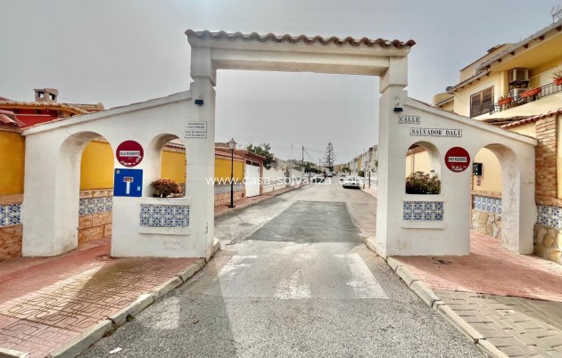 Resale - Villa - Torrevieja - Los Balcones