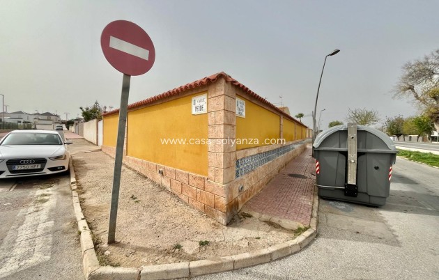 Resale - Villa - Torrevieja - Los Balcones