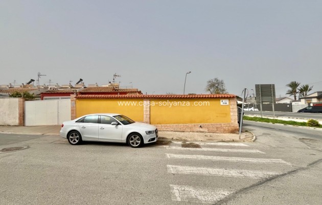 Resale - Villa - Torrevieja - Los Balcones