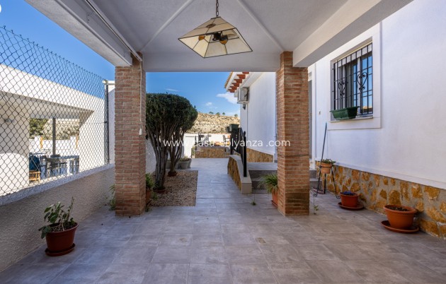 Resale - Villa - Bigastro - Inland