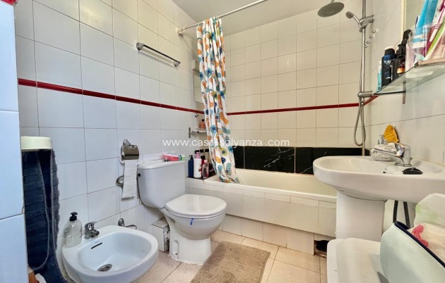 Wiederverkauf - Wohnung - Torrevieja - Nueva Torrevieja