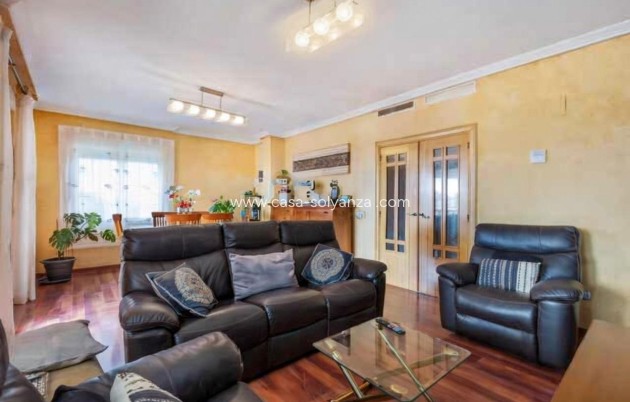 Resale - Villa - Torrevieja - Aguas nuevas