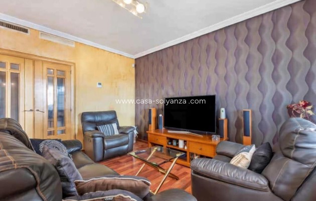 Resale - Villa - Torrevieja - Aguas nuevas