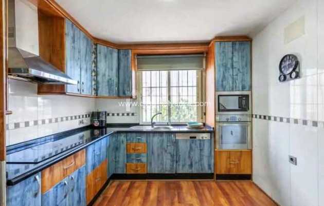 Resale - Villa - Torrevieja - Aguas nuevas