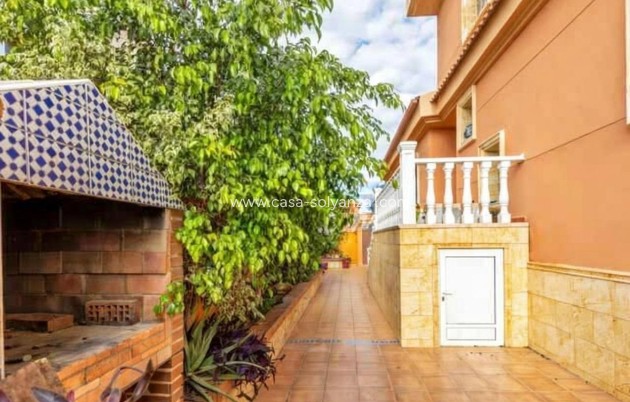 Resale - Villa - Torrevieja - Aguas nuevas