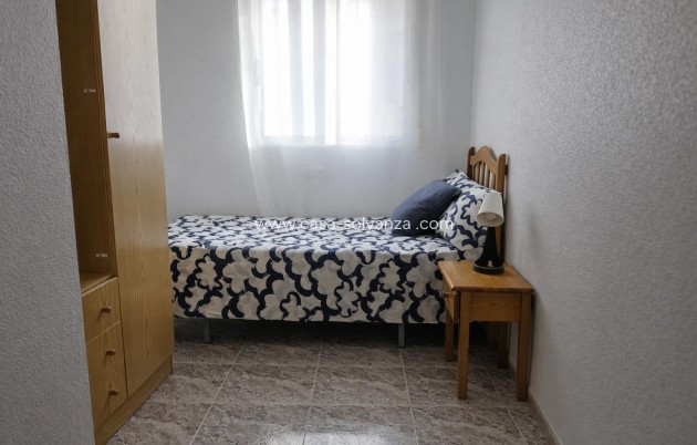 Resale - Apartment / flat - Torrevieja - Centro - Muelle Pesquero