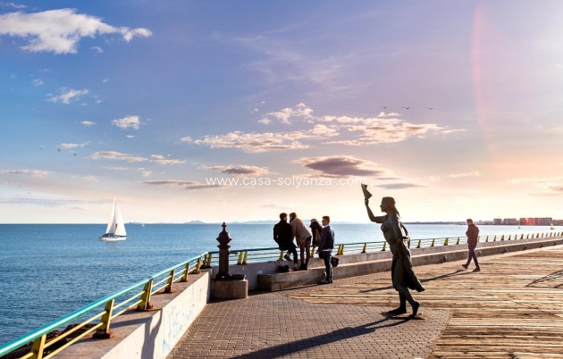 Resale - Apartment / flat - Torrevieja - Centro - Muelle Pesquero