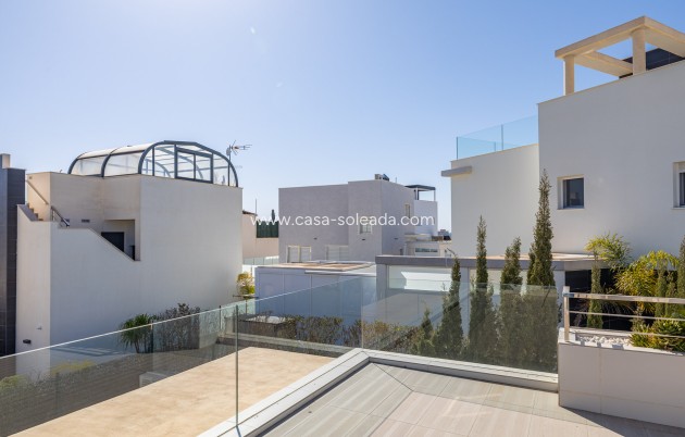 Revente - Villa - Orihuela Costa - Campoamor