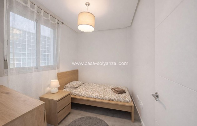 Resale - Apartment / flat - Orihuela Costa - Villamartín