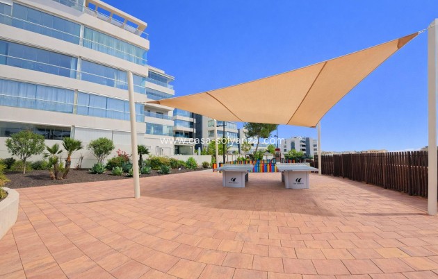 Resale - Apartment / flat - Orihuela Costa - Villamartín