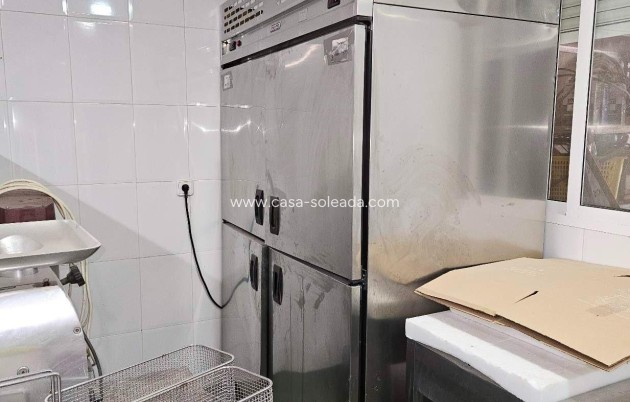 Revente - Villa - Elda - 03600