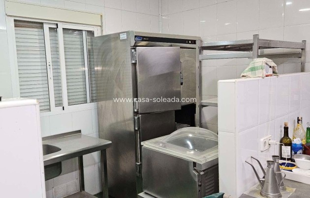Revente - Villa - Elda - 03600