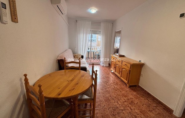 Resale - Apartment / flat - Torrevieja - Playa del Cura