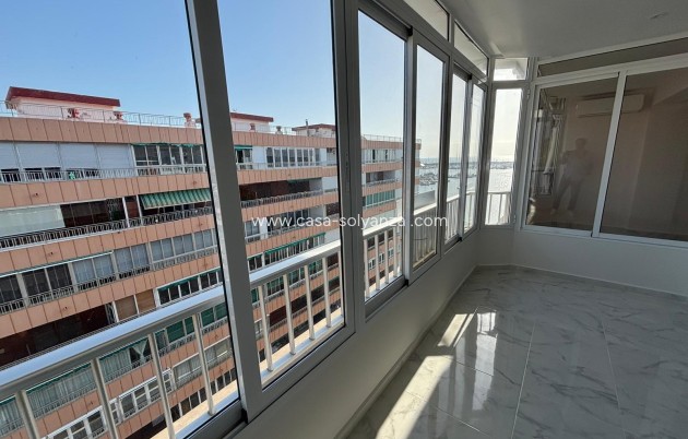 Resale - Apartment / flat - Torrevieja - Acequion