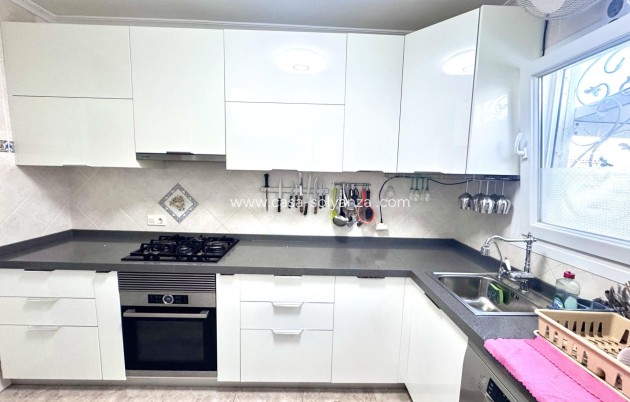 Resale - Townhouse - Orihuela Costa - Playa Flamenca