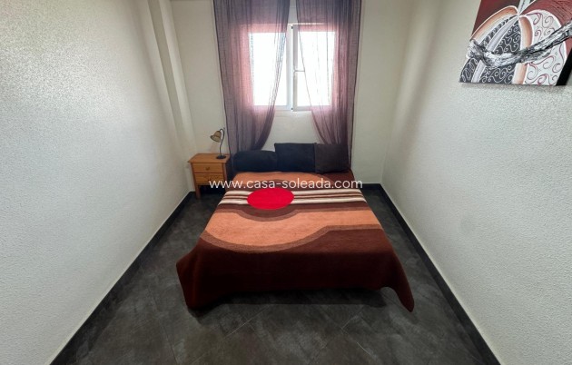 Resale - Apartment / flat - Torrevieja - Playa del Cura