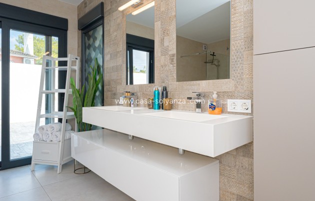 Herverkoop - Independent villa - San Fulgencio