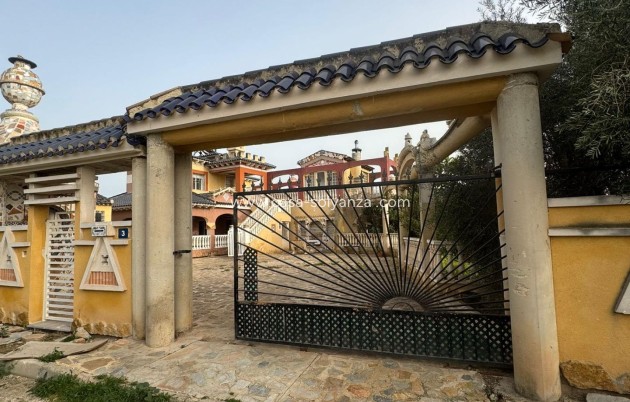 Resale - Villa - Orihuela - La Campaneta