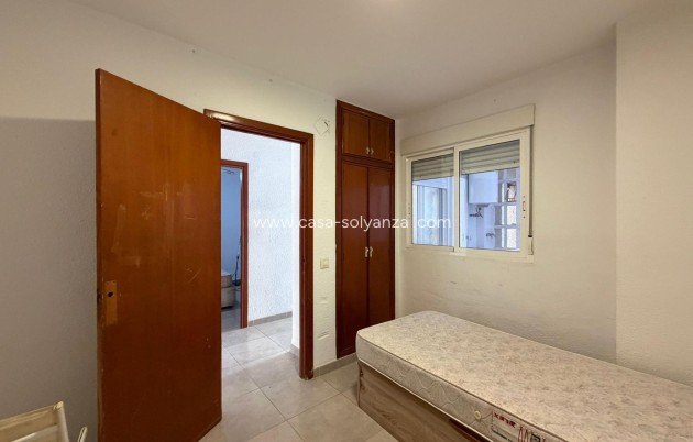Resale - Apartment / flat - Torrevieja - Playa de los Locos