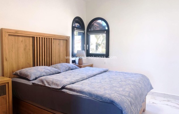 Resale - Apartment / flat - Torrevieja - Cabo cervera