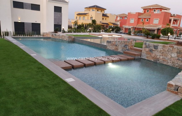 Obra nueva - Bungalow - Torrevieja