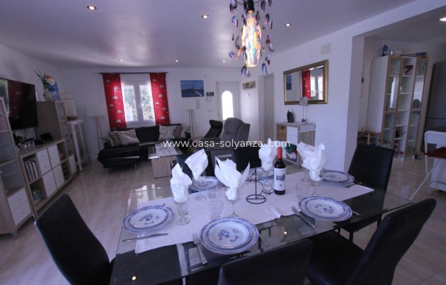 Resale - Country Property/Finca - Crevillente - Inland