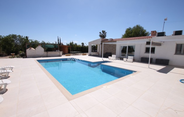 Resale - Country Property/Finca - Crevillente - Inland