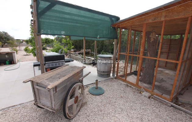 Resale - Country Property/Finca - Crevillente - Inland