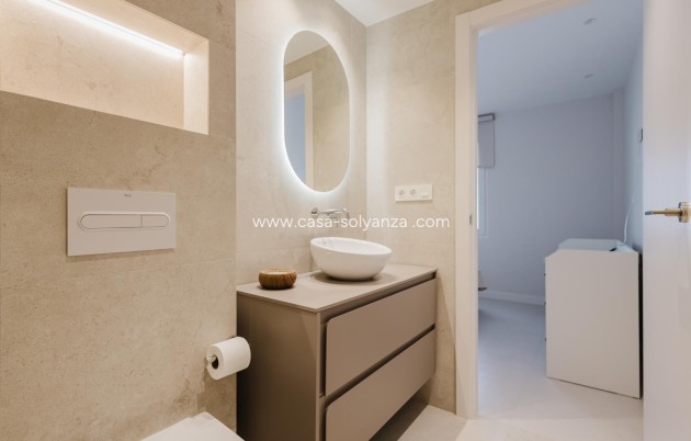 Resale - Apartment / flat - Torrevieja - Acequion