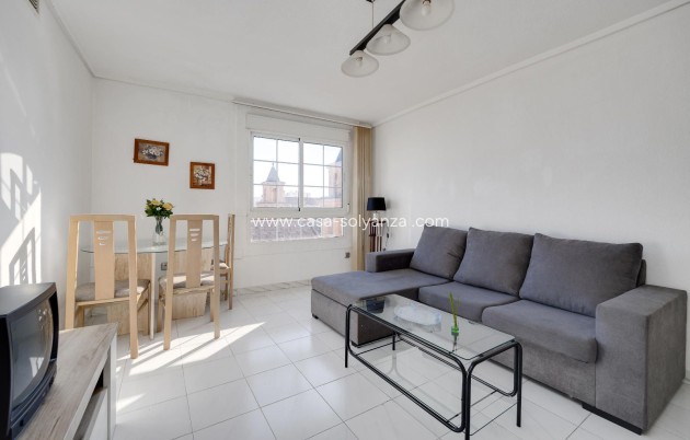 Resale - Apartment / flat - Torrevieja - Center