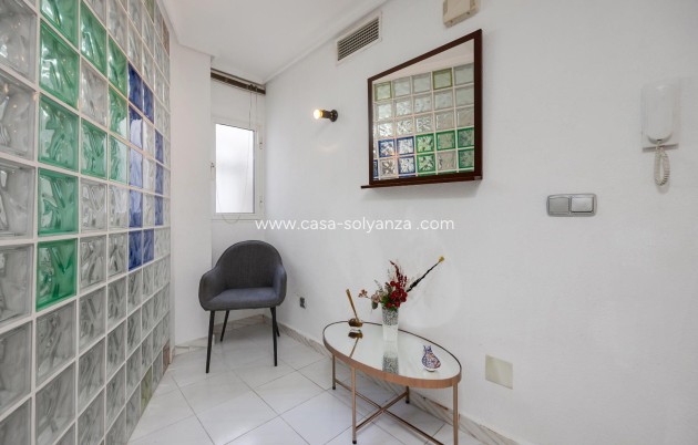 Resale - Apartment / flat - Torrevieja - Center