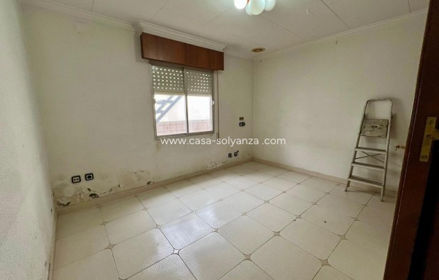 Resale - Apartment / flat - Torrevieja - Center