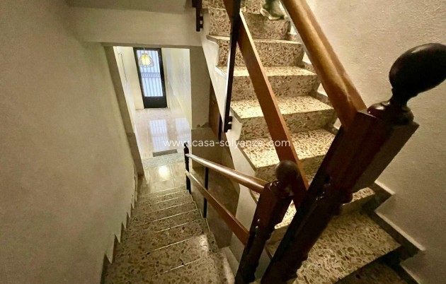 Resale - Apartment / flat - Torrevieja - Center