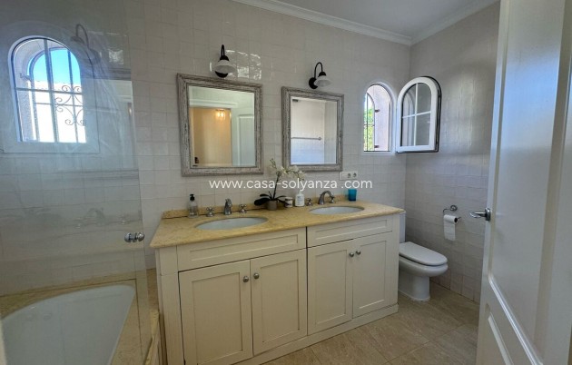 Resale - Villa - Playa Flamenca - Costa Blanca