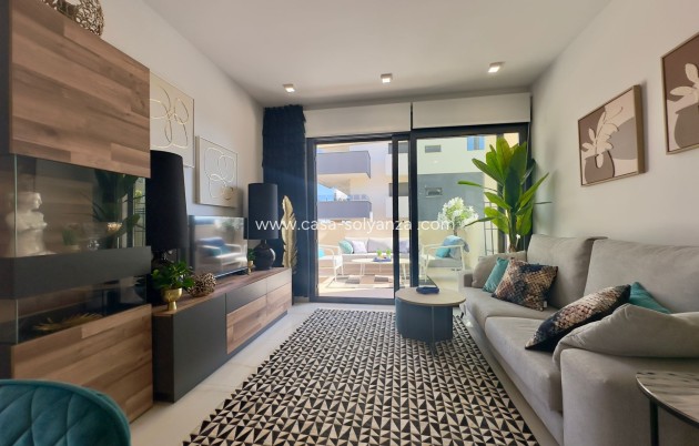 Resale - Apartment / flat - Orihuela Costa