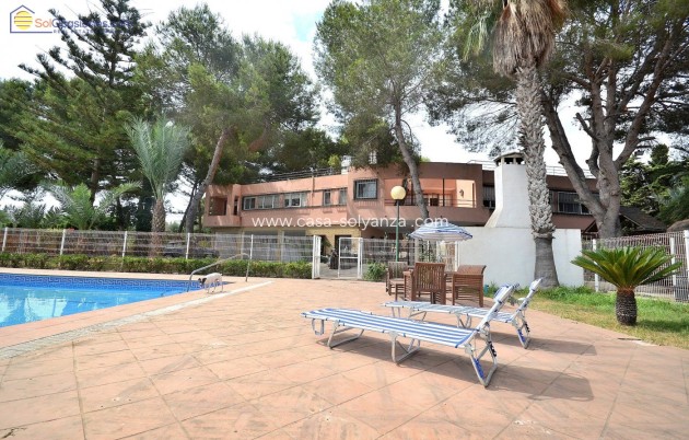 Resale - Villa - Torrevieja - Los Balcones