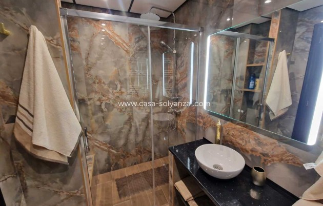 Resale - Apartment / flat - Torrevieja - Costa Blanca