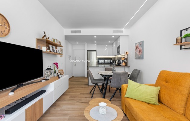 Resale - Apartment / flat - Villamartin - Costa Blanca