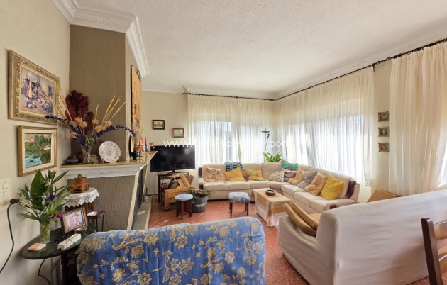 Herverkoop - Villa - Elda - Inland