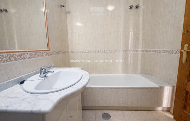 Resale - Townhouse - Sucina - Inland