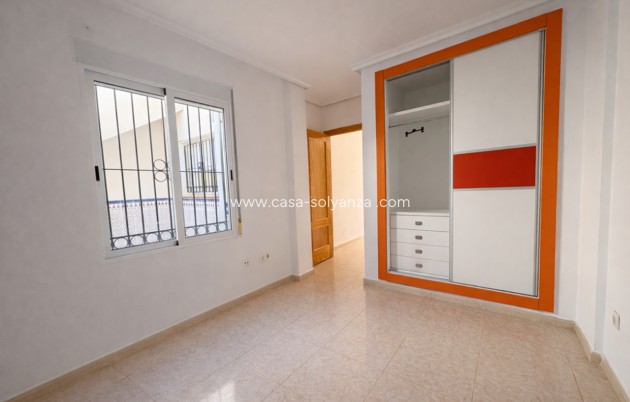 Resale - Townhouse - Sucina - Inland