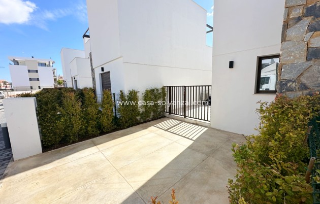 Herverkoop - Villa - Santa Rosalia Resort - Inland