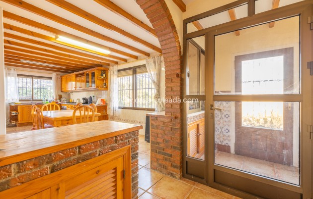 Resale - Villa - Los Montesinos