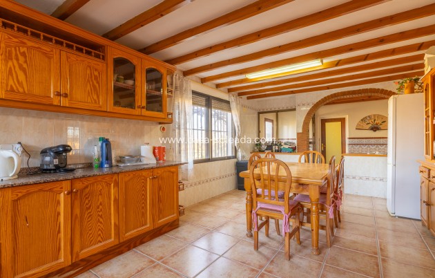 Resale - Villa - Los Montesinos