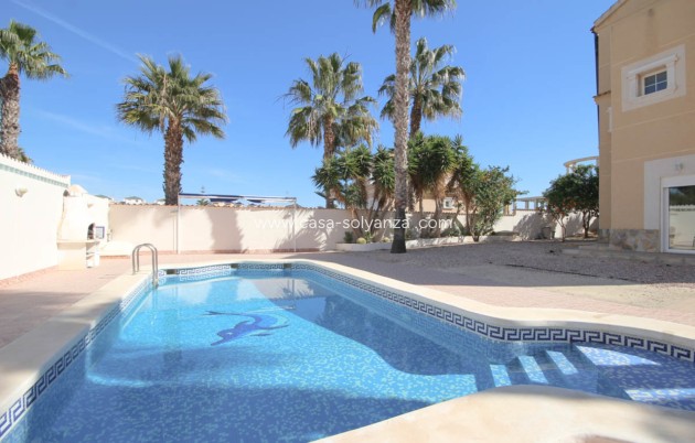 Resale - Villa - La Zenia - Costa Blanca