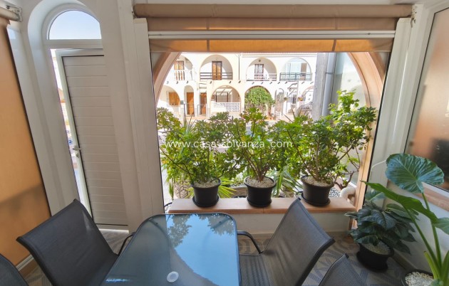 Resale - Apartment / flat - Torrevieja - El chaparral