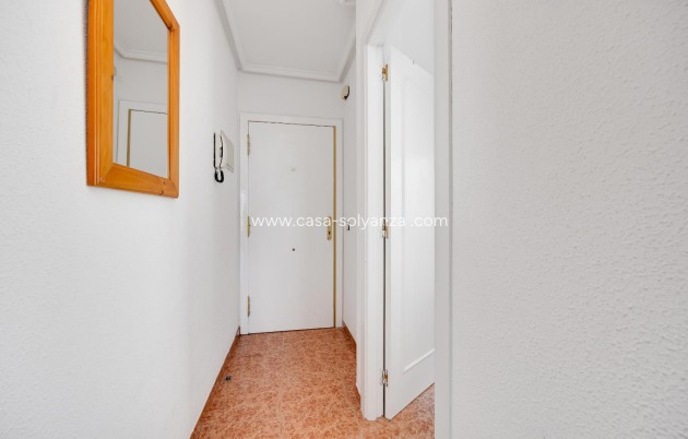 Resale - Apartment / flat - Torrevieja - Parque Las Naciones