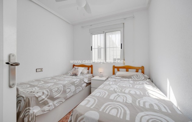 Resale - Apartment / flat - Torrevieja - Parque Las Naciones