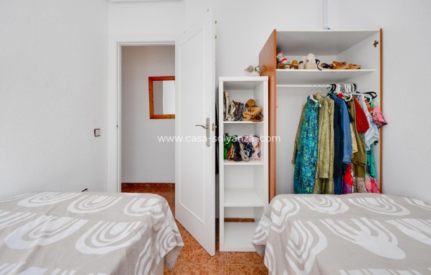 Resale - Apartment / flat - Torrevieja - Parque Las Naciones