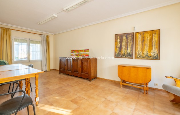 Resale - Villa - Los Montesinos